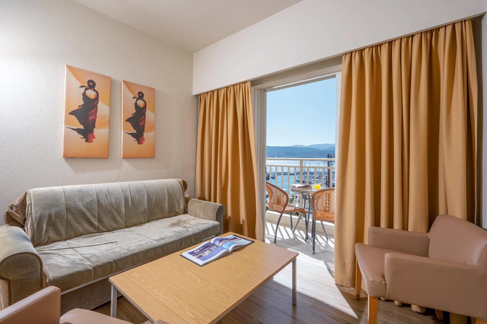 Hotel Kitro - Adults Only 3*